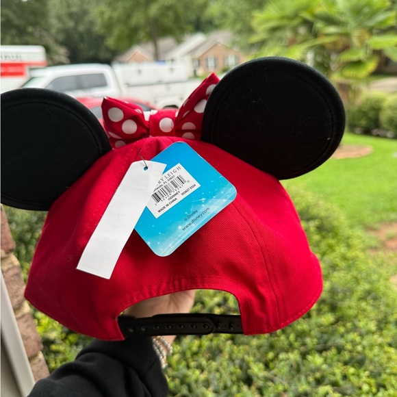 New With Tags Disney Red Minnie Mouse Hat with Black Ears and Polka Dot Bow - Picture 1 of 7